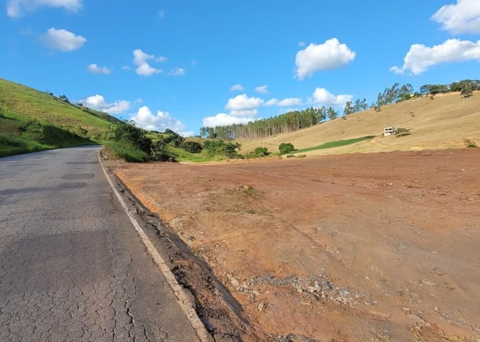 Área Comercial e Industrial